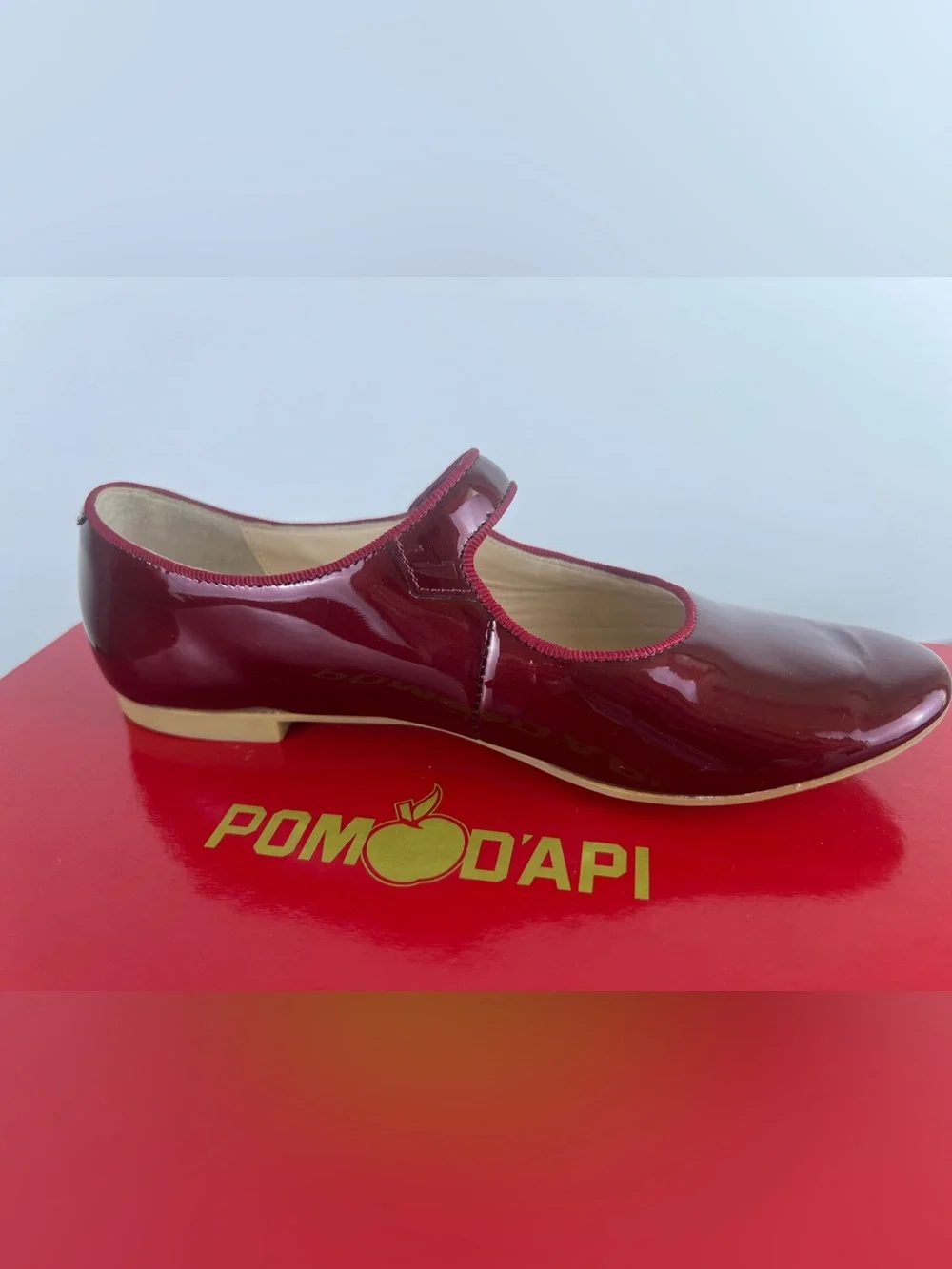 Pom D'Api Daisy Baby Patent Leather Mary Jane Flats/Shoes, Red, 33 US